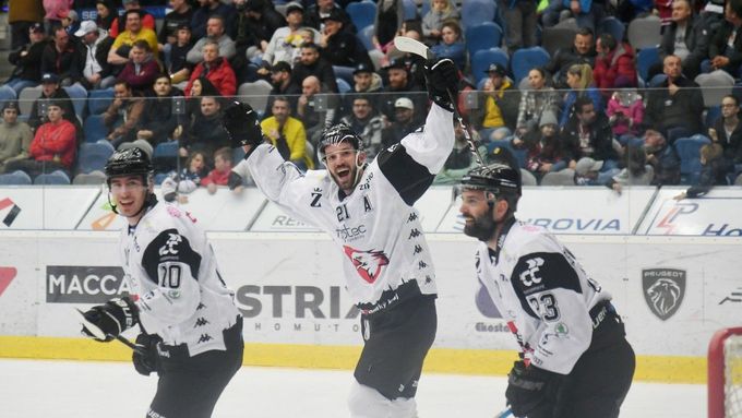 Po dnech vyjednávání může hokejové Znojmo slavit. V příští sezoně si zahraje v první lize.