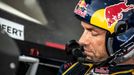 Martin Šonka usedá do akrobatického letadla během Red Bull Air Race