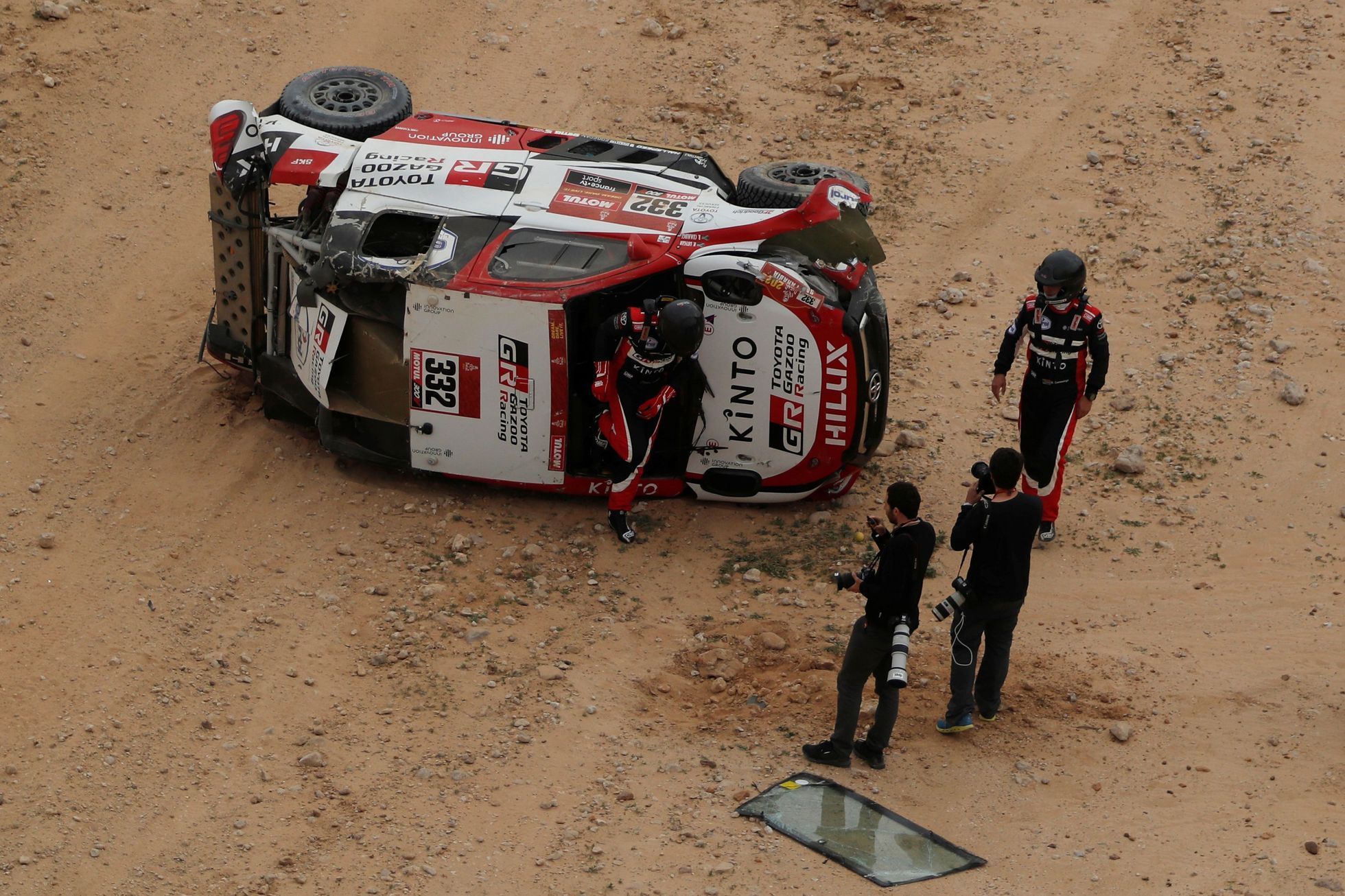 Havárie Henka Lategana (Toyota)  v 5. etapě Rallye Dakar 2021
