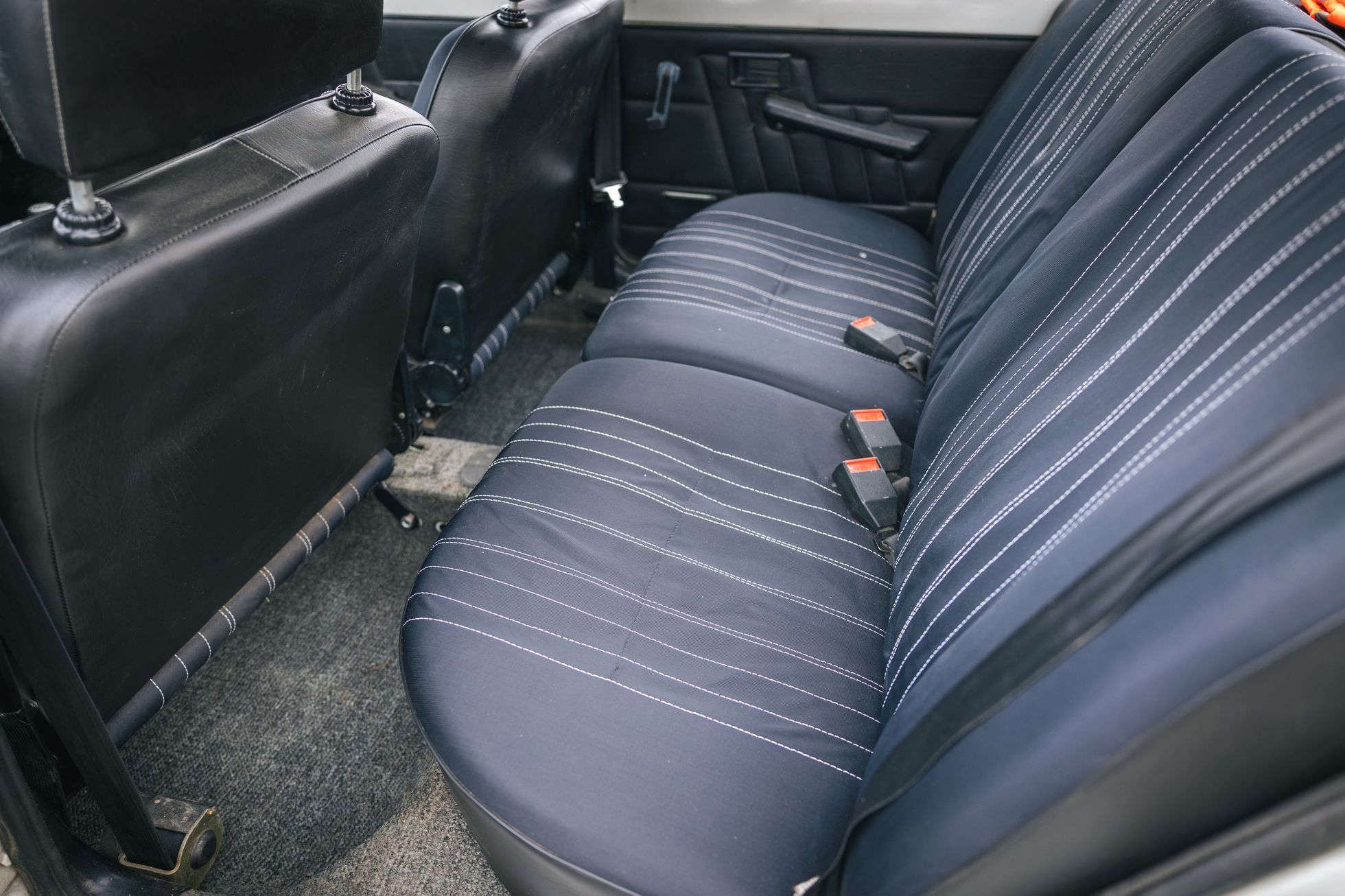 Škoda 125 v tombole a Jawetta Standard Retro Garáž jaro 2024