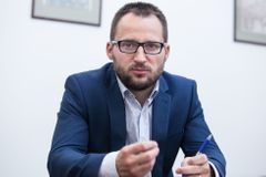 Zaorálkovi můžete věřit, že to myslí doopravdy. ČSSD má šanci na 20 procent, říká šéf kampaně Žanony
