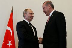Začala nová éra, hlásí Erdogan z Petrohradu. Sultán a car se usmířili, postaví plynovod