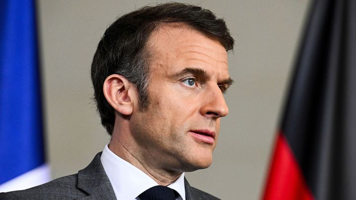 Macron po prohraných eurovolbách rozpouští parlament, Francii čekají nové volby