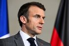 Macron po prohraných eurovolbách rozpouští parlament, Francii čekají nové volby