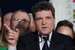 K vítězství v rumunských prezidentských volbách míří primátor Dan, píše Reuters