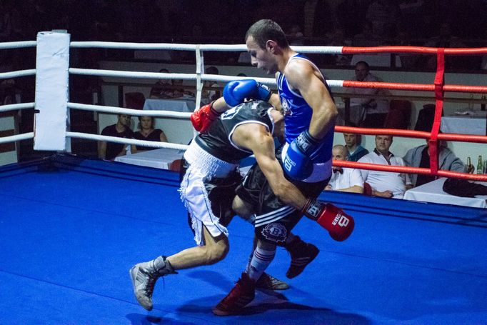 První kolo boxerské extraligy v pražském hotelu Olšanka