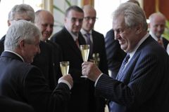 Rusnokova prezidentská vláda rozkmitává ČSSD