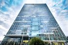 Nejvyšší pražská budova mění majitele. Od PPF ji za více jak čtyři miliardy kupuje nemovitostní fond