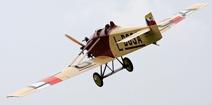 Avia BH 5