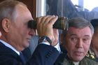 Prezident Putin dorazil na obří vojenské cvičení. Pozoroval armádu v akci