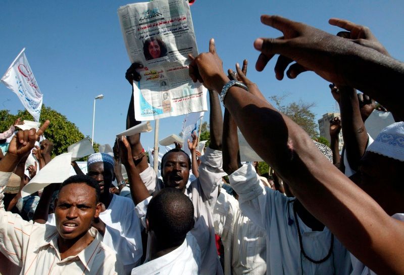 Demonstranti v Chartúmu, požadují trest pro britskou učitelku