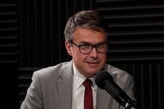 Kam kráčíš, Evropo? Bývalý zpravodaj popsal, proč Češi nevěří Bruselu