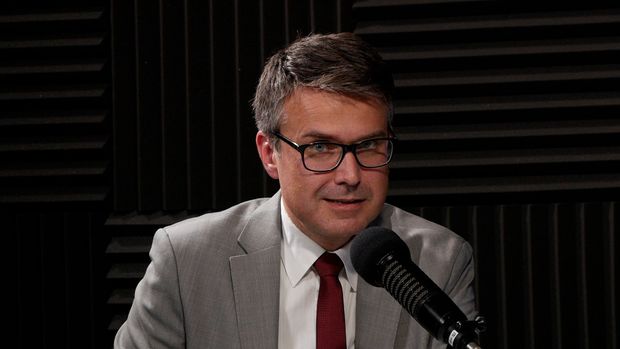 Kam kráčíš, Evropo? Bývalý zpravodaj popsal, proč Češi nevěří Bruselu