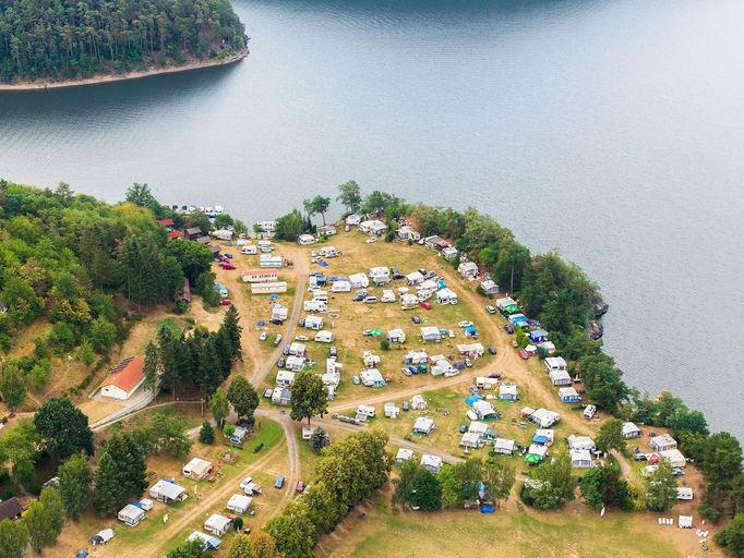 Vltava z výšky 2. Od Orlíku po Chuchli