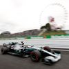 Lewis Hamilton v Mercedesu v pátečním tréninku na Velkou cenu Japonska.