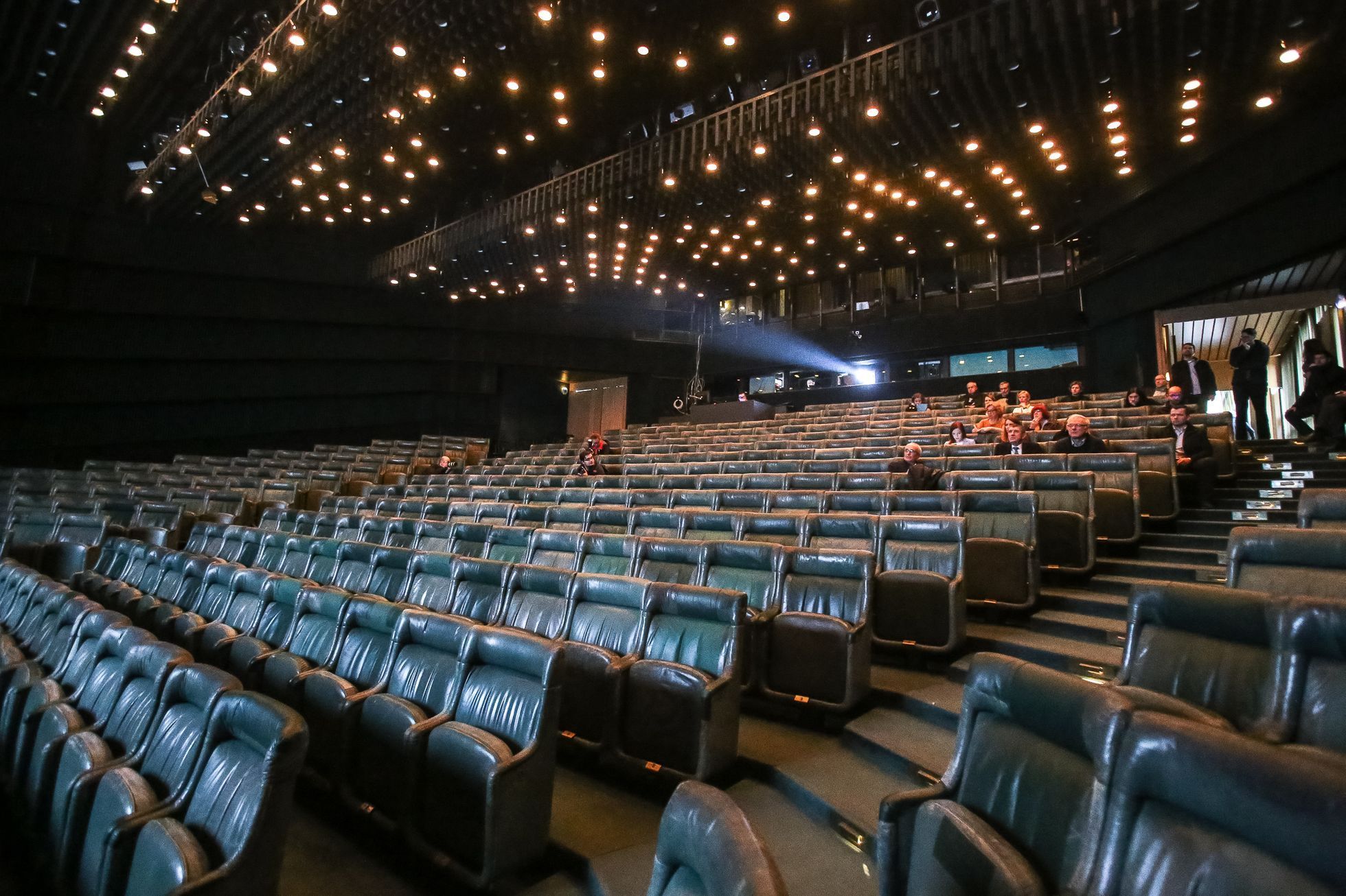 Premiér Andrej Babiš a ministr kultury Ilja Šmíd na inspekční prohlídce Národního muzea, Státní opery, Nové scény Národního divadla a Národní galerie