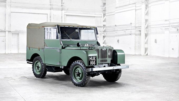 Jeden z prvních modelů Land Rover Series I z konce čtyřicátých let.