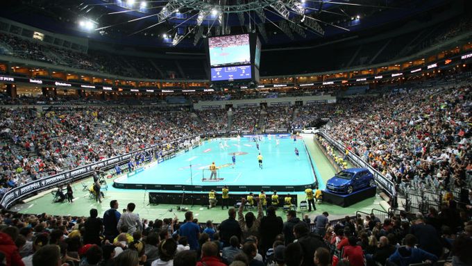 Velké florbalové superfinále v pražské O2 Aréně