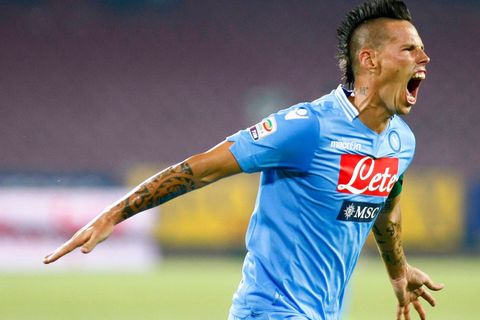 Marek Hamšík (Neapol) slaví branku v síti Boloni