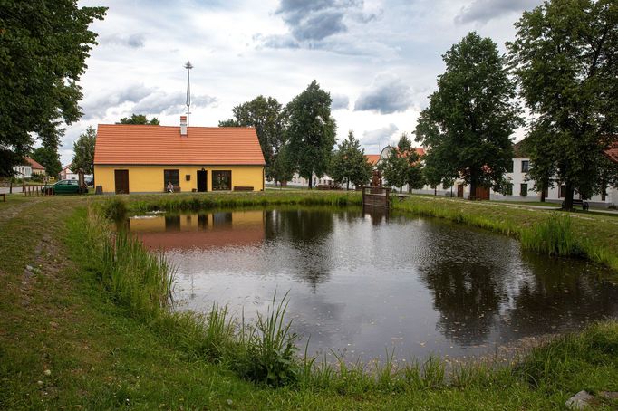 Jihočeská obec Holašovice.