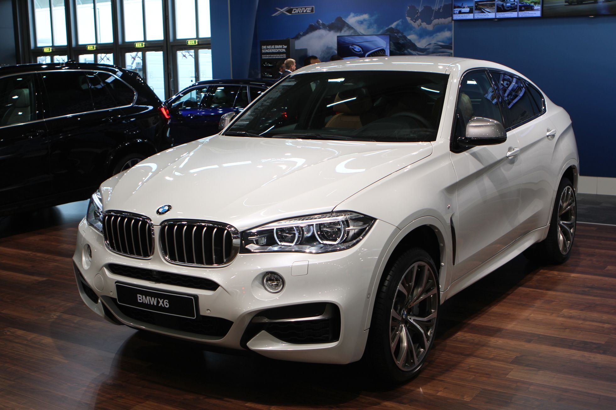 Autosalon Vídeň - BMW X6