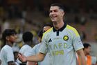 Saúdské dolary a sponzoři udělali z Ronalda miliardáře