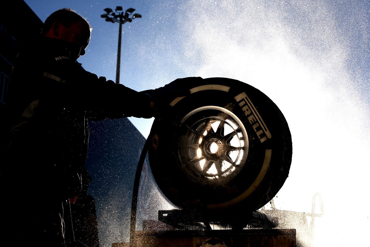 Formule 1: pneumatika Pirelli pro F1
