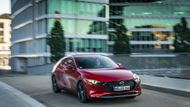 Mazda 3 hatchback s ním má výkon 132 kilowattů a normovanou spotřebu od 4,4 litru na sto kilometrů (na 16" kolech, standardně bude na osmnáctkách, což znamená 4,5 litru).