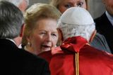 Thatcherová se naposledy objevila na veřejnosti v září - během návštěvy papeže Benedikta XVI. v Británii.
