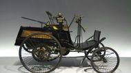 Zřejmě prvním automobilem provozovaným na území dnešního Polska se stal Benz Velo, dovezený z Mannheimu v roce 1896.