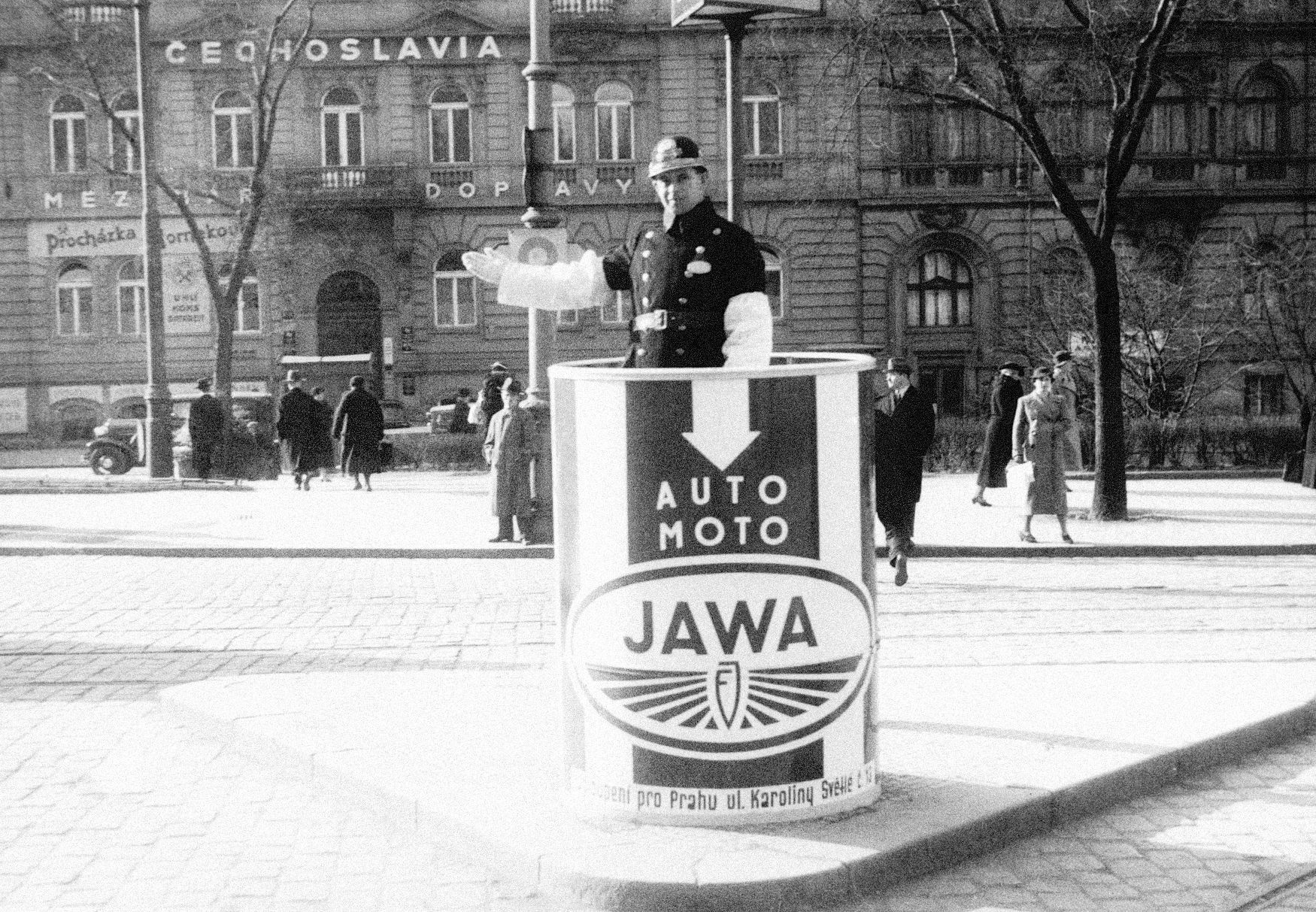 Jednorázové užití / Fotogalerie / Obrazem: Před 80 lety zemřel František Janeček, který založil legendární značku JAWA