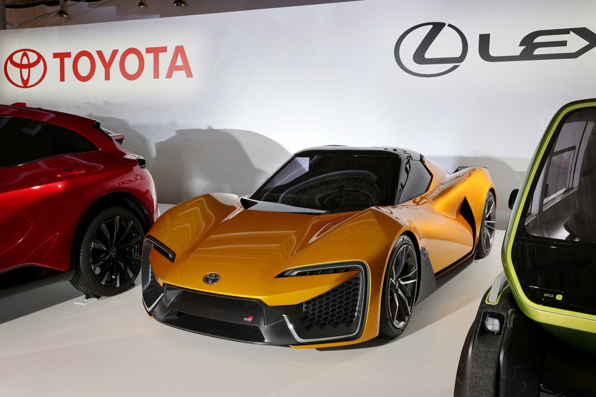 Toyota a Lexus nové elektromobily živé fotky