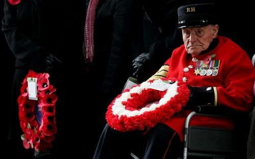 Britský válečný veterán na oslavě konce první světové války v Belgii