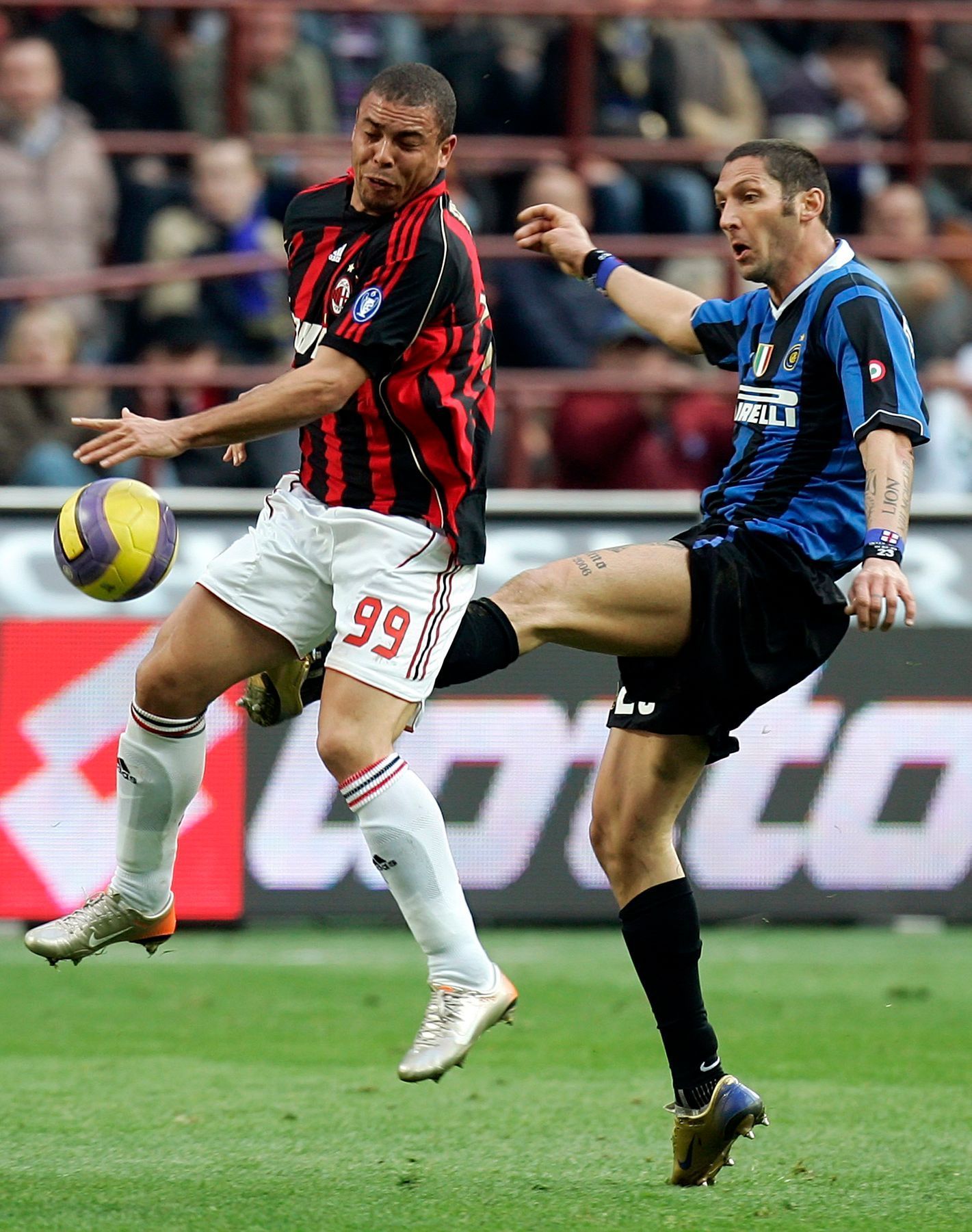 Inter Milán - AC Milán: Materazzi a Ronaldo