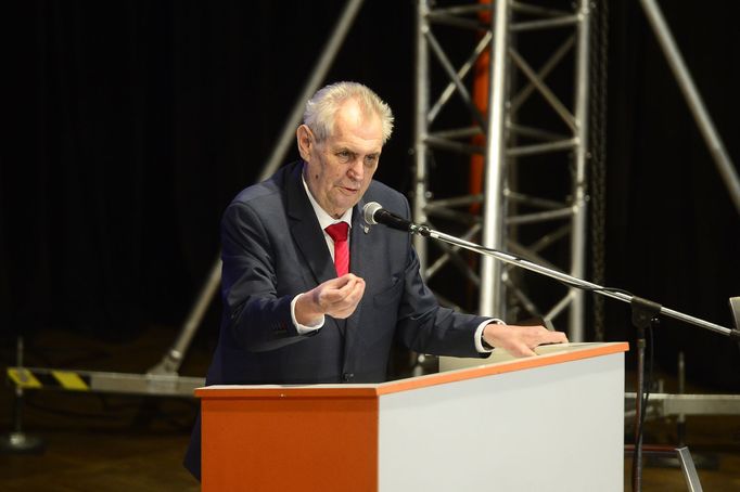 Miloš Zeman vystoupil na sjezdu ČSSD 2018.