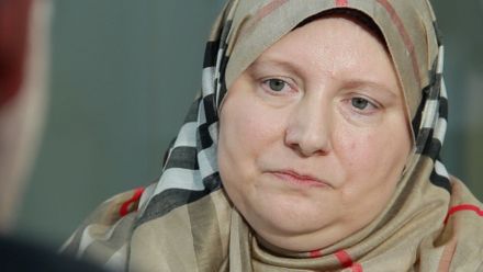 Al Oukla: Sexuální útoky s uprchlíky nebo islámem spojovat nelze, v médiích je to přehnané
