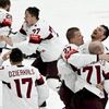 Lotyši slaví vítězství v semifinále Lotyšsko - USA na MS 2023