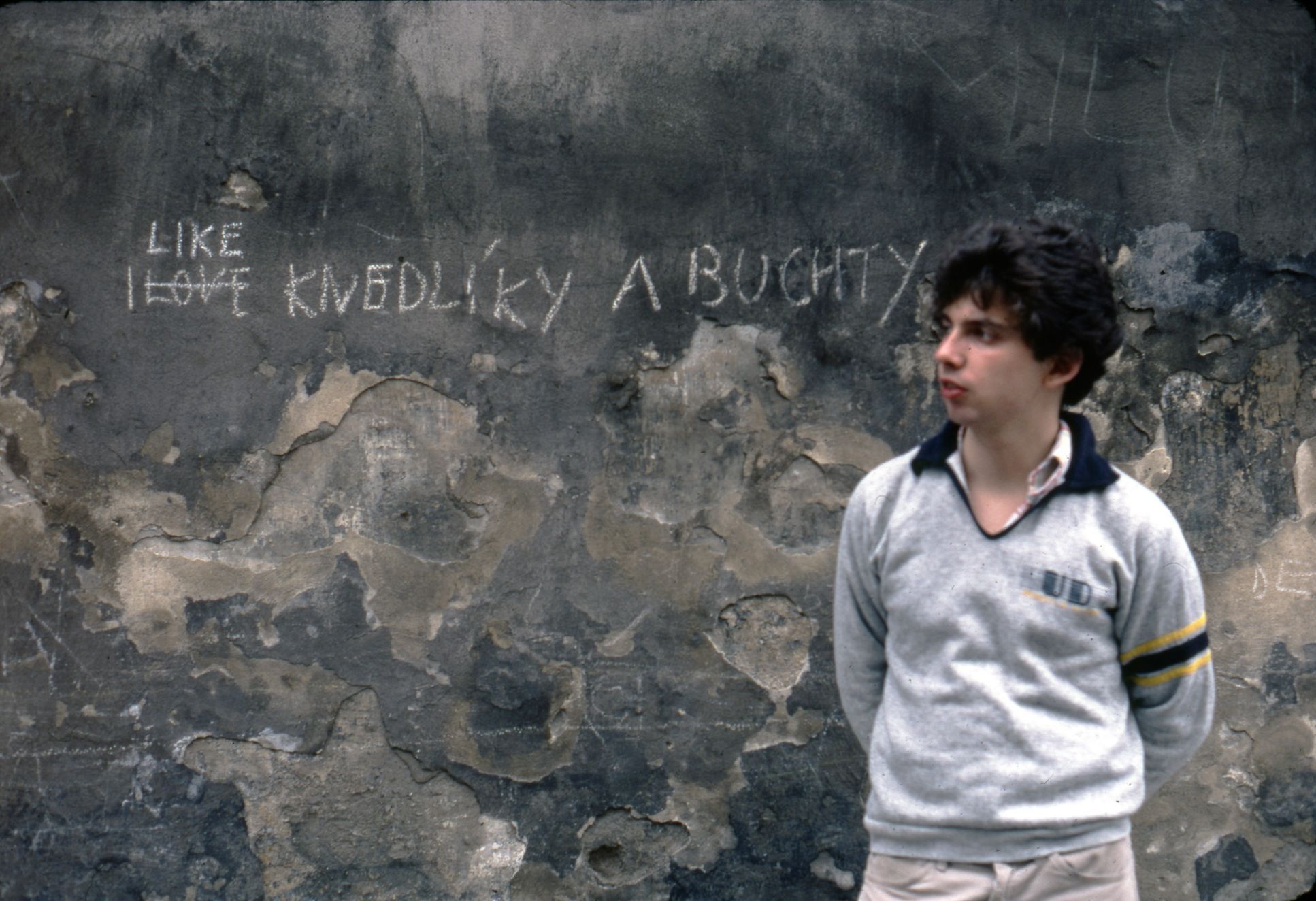 Jolyon Naegele v Praze na Malé Straně v roce 1982.