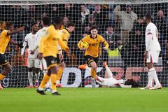 Krejčí zesměšnil Cucurellu, seřval Brazilce. Po výbušném thrilleru je zase za hrdinu