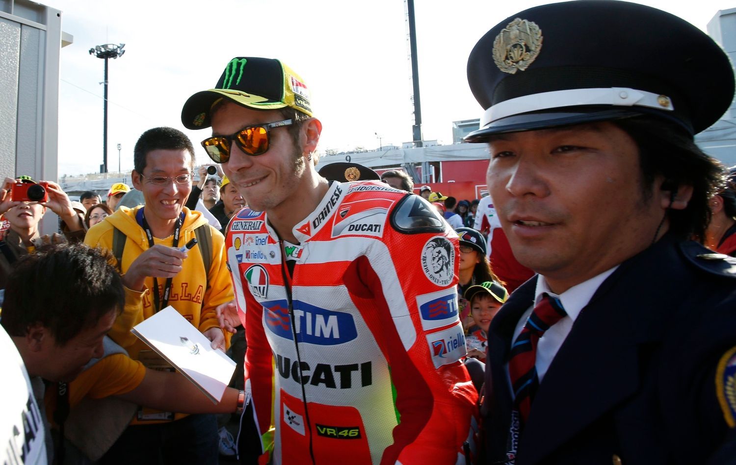 Pády v Moto2 a MotoGP během VC Japonska 2012.