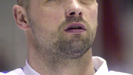 Nezaměnitelná postava vždy budila respekt soupeřů a strach obran a brankářů