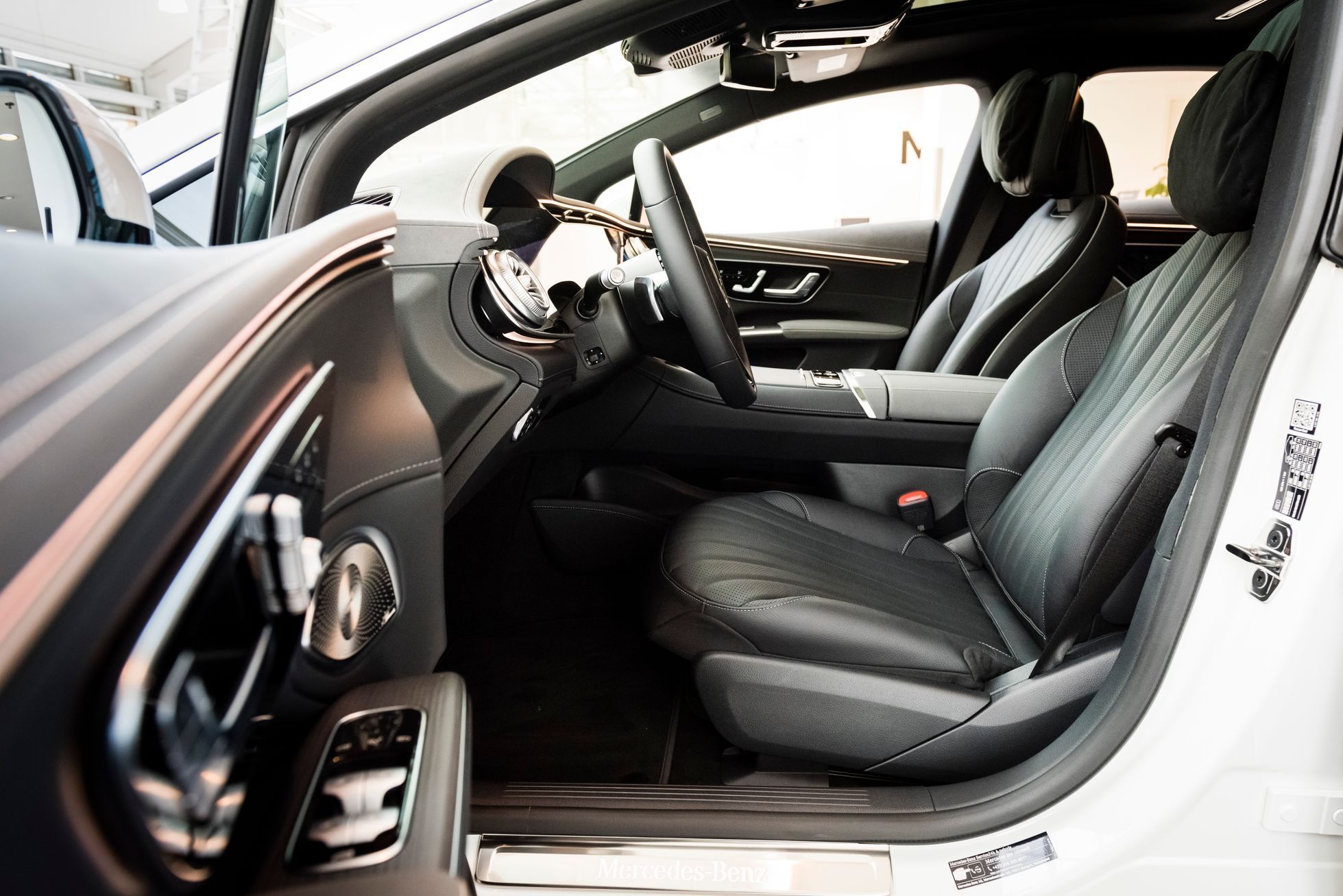 Mercedes EQS