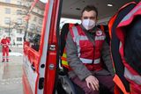 Zapojení ošetřovatelé Českého červeného kříže tak budou mít na starost zvláště osobní hygienu pacienta, péči o lůžko nebo budou pomáhat při podávání stravy.