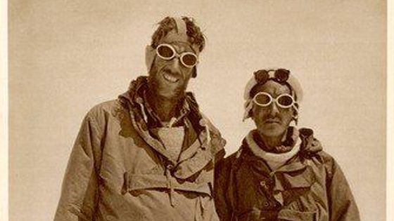 Edmund Hillary se šerpou Tenzingem Norgayem.