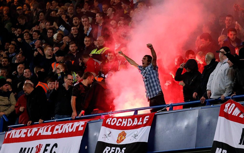 Fanoušci United v utkání ligového poháru Chelsea vs. Manchester United
