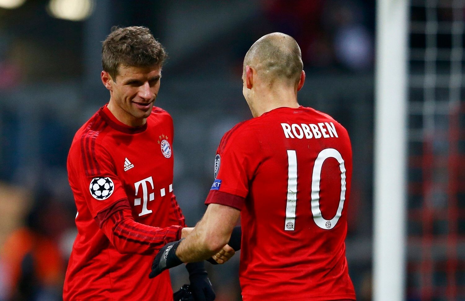 LM, Bayern-Olympiakos Pireus: Thomas Müller a Arjen Robben