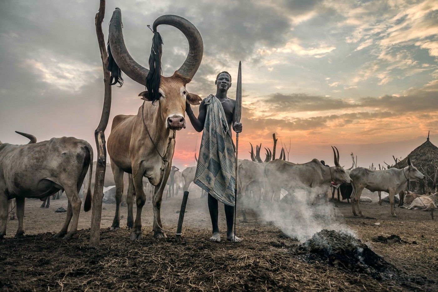 mundari kmen afrika