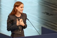 Nobelovu cenu za mír převzala v Oslu místo Machadové její dcera