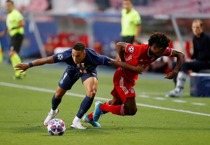 Jan Kehrer a Kingsley Coman ve finále LM Bayern Mnichov - Paris St. Germain