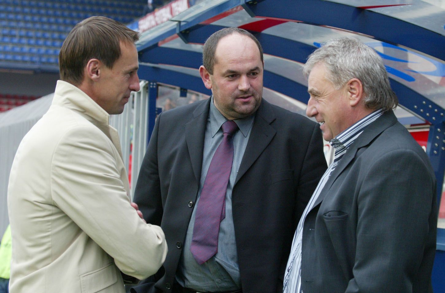 Straka, Pelta, Uličný